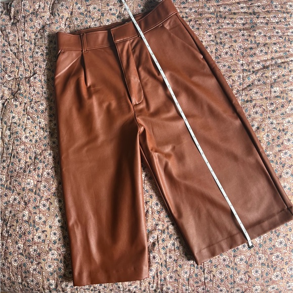 Abercrombie and Fitch faux leather culottes pants - Picture 3 of 5